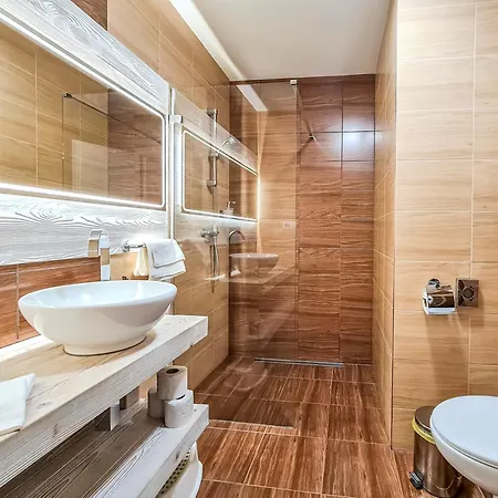 Grand Hrebienok Apartamento *